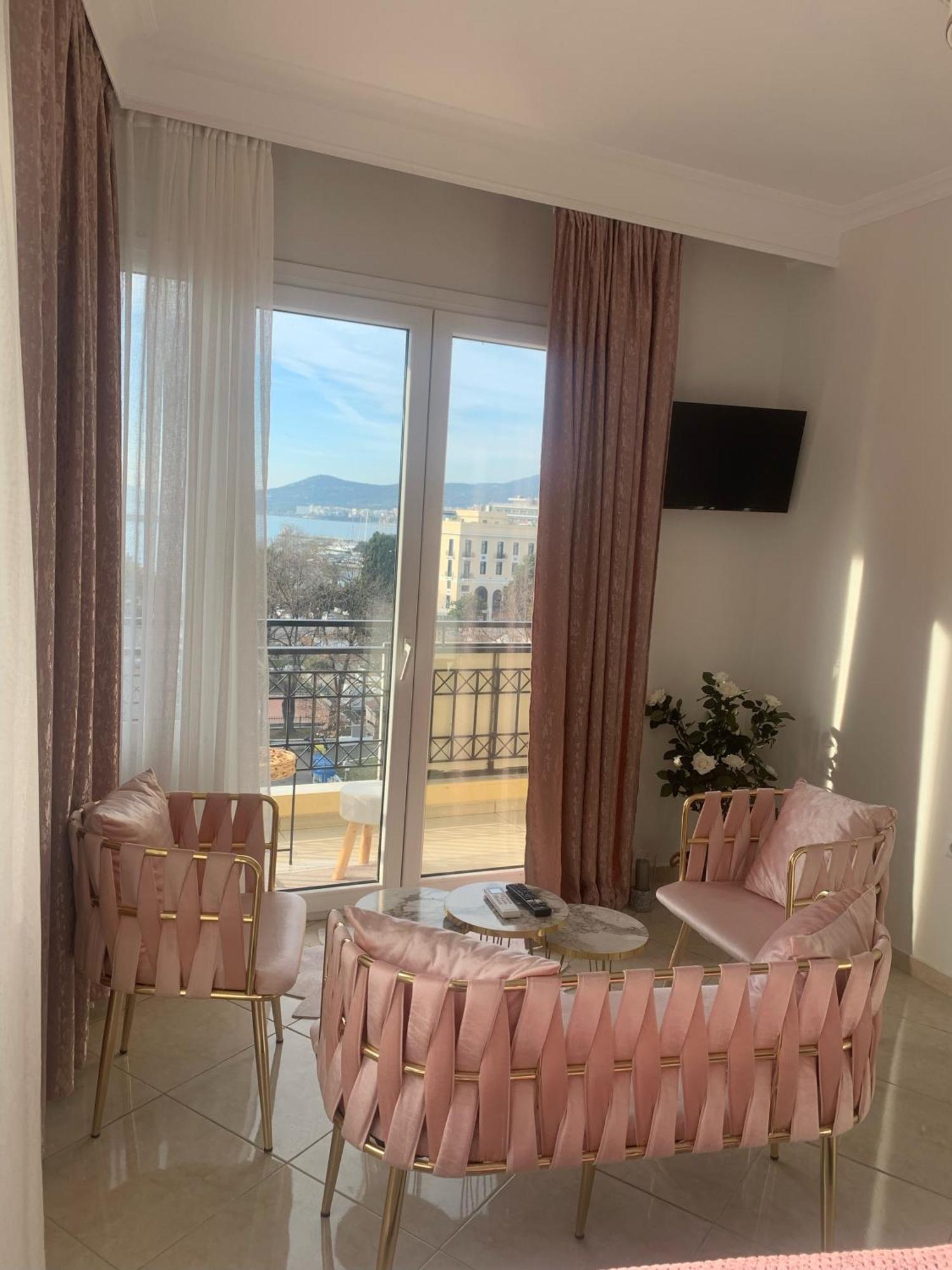 Kavala Squareview Apartment Bagian luar foto